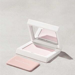 New Fenty Beauty INVISIMATTE INSTANT SETTING + BLOTTING POWDER
